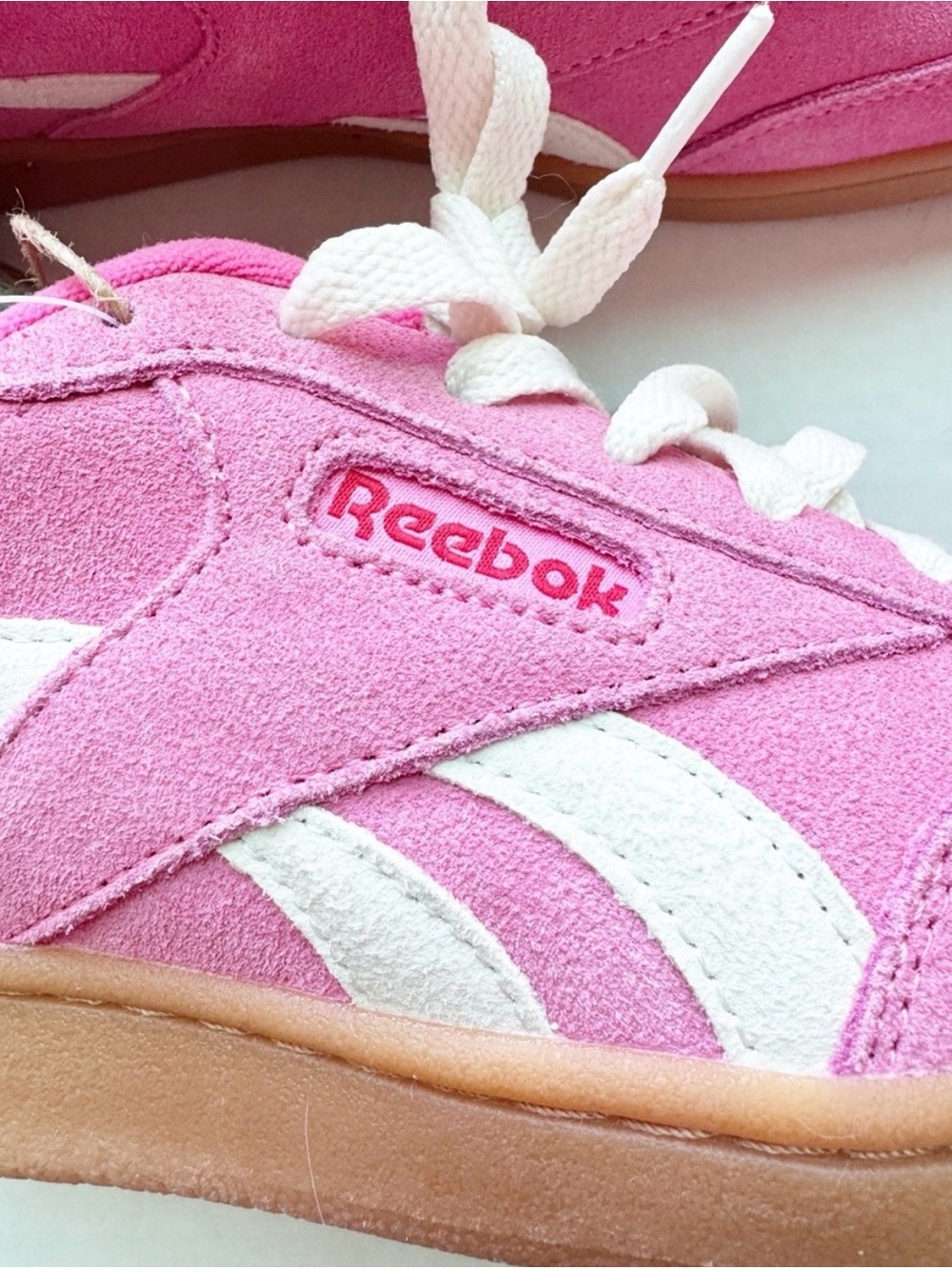 Reebok New Women's Pink Club C Grounds UK Sneakers
Size 7.5 NWOT - Picture 10 of 15
